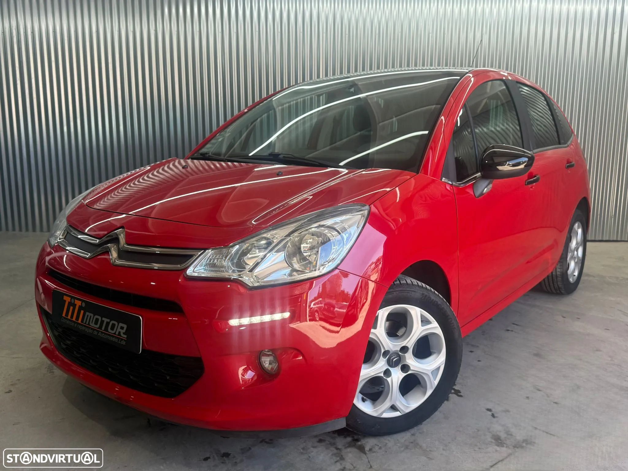 Citroën C3 1.2 PureTech Shine - 1
