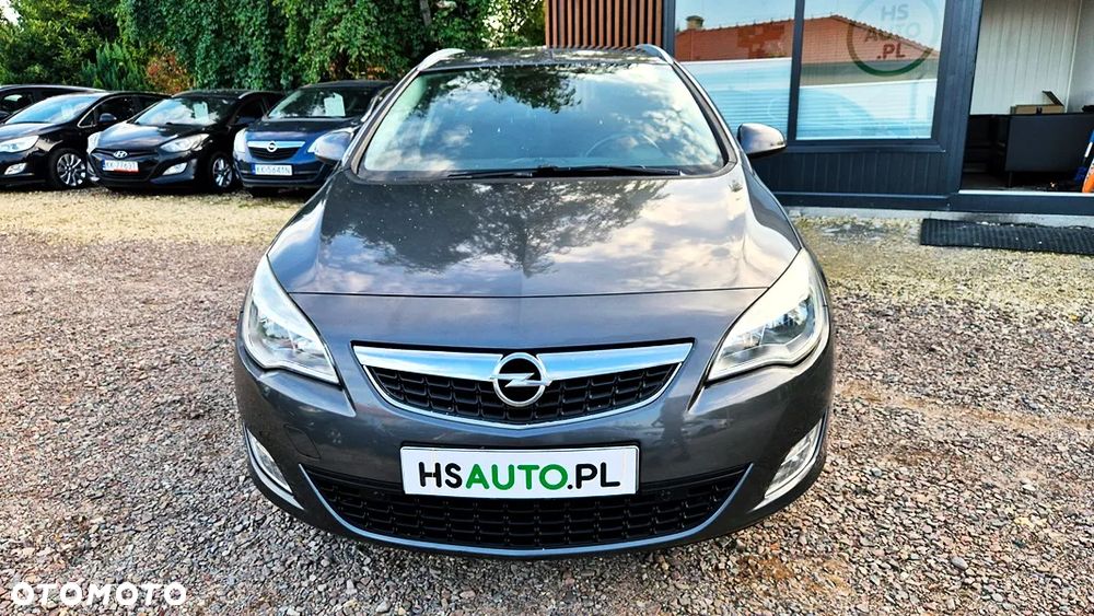 Opel Astra 1.6 T Cosmo - 4