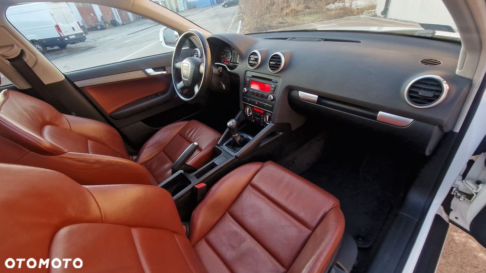 Audi A3 Sportback 1.8 TFSI S line Sportpaket Plus - 26