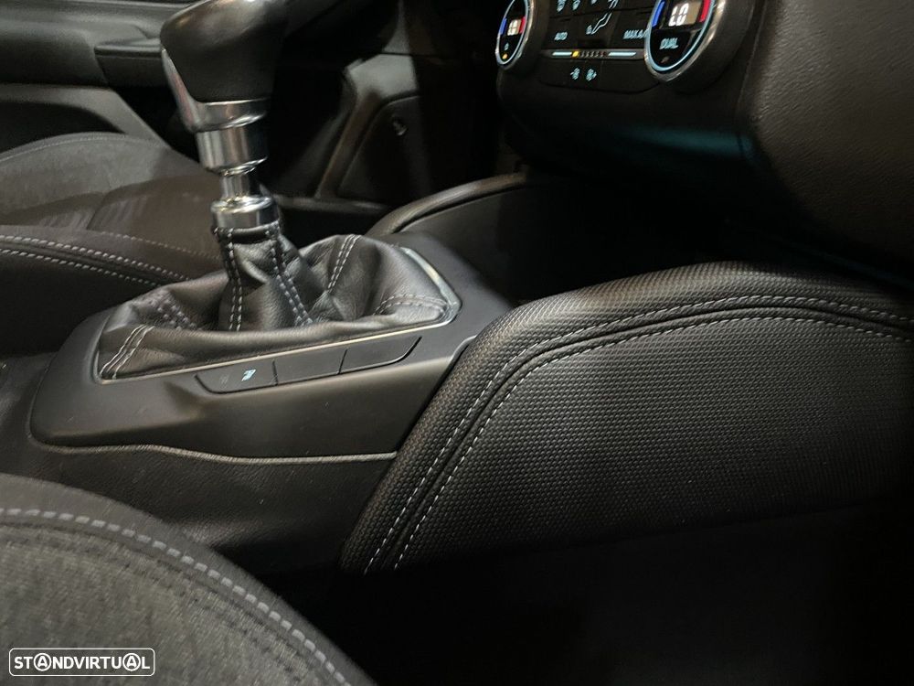 Ford Focus 1.0 EcoBoost Active - 51