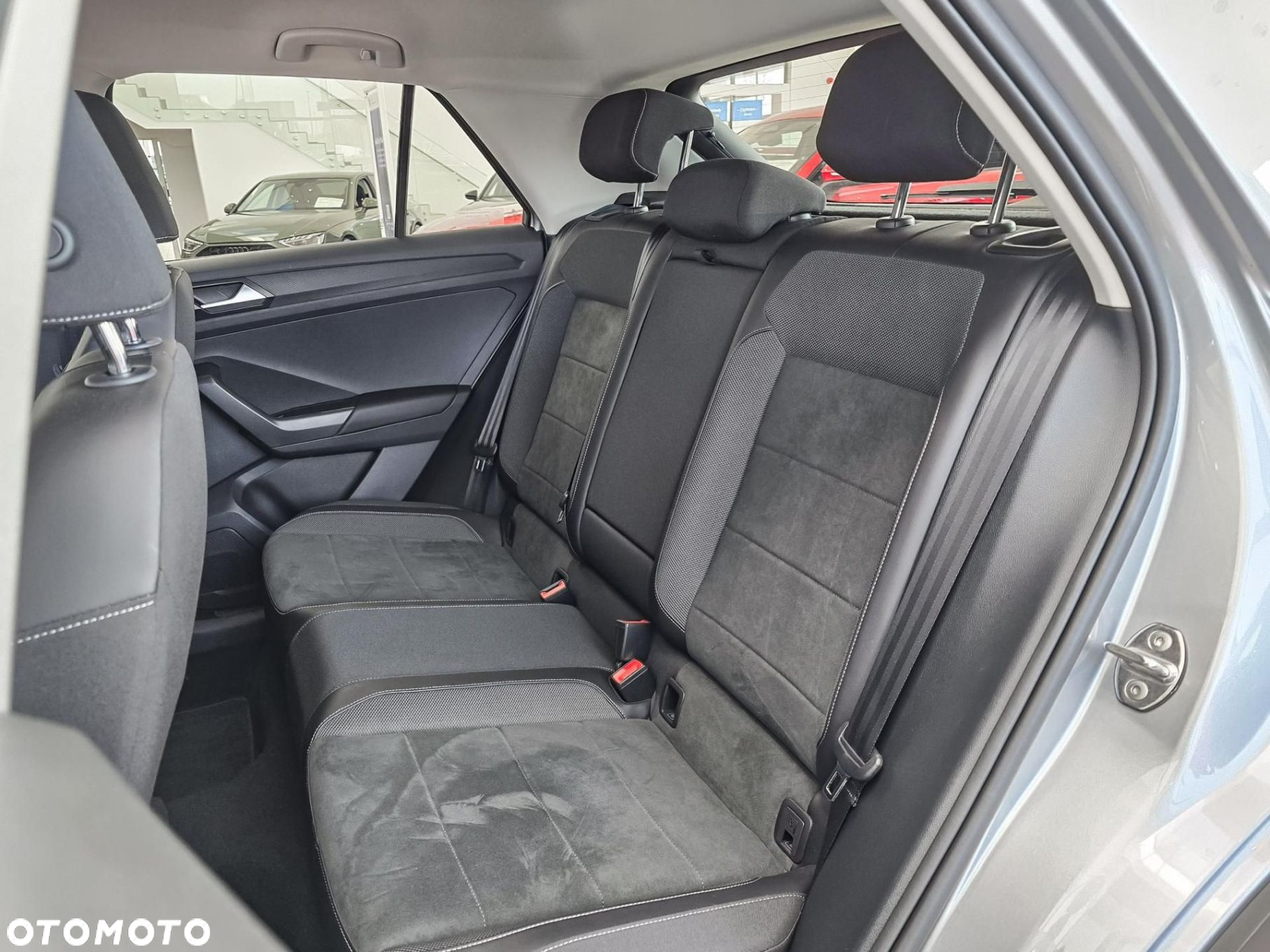 Volkswagen T-Roc - 15
