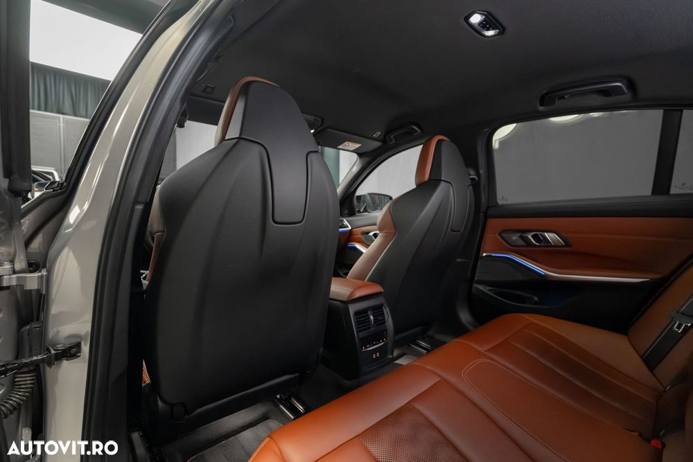 BMW M3 Competition xDrive AT - 32