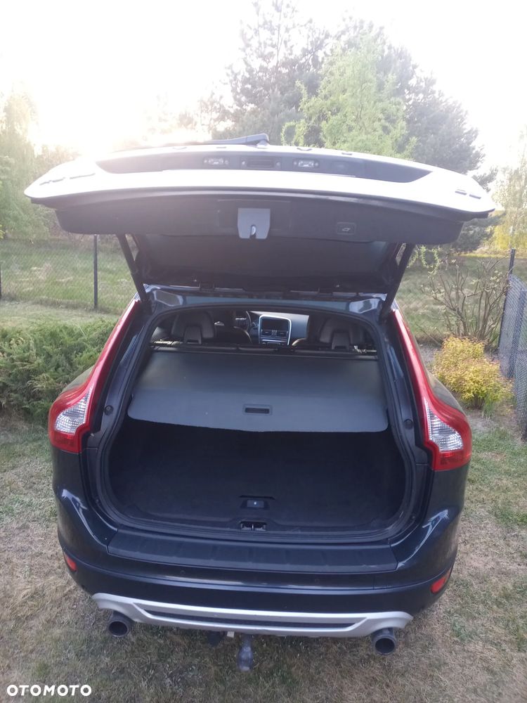 Volvo XC 60 D3 R-Design Summum - 5