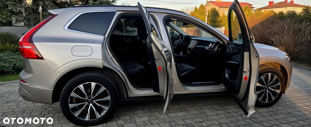 Volvo XC 60 B4 D Geartronic Momentum Pro - 11