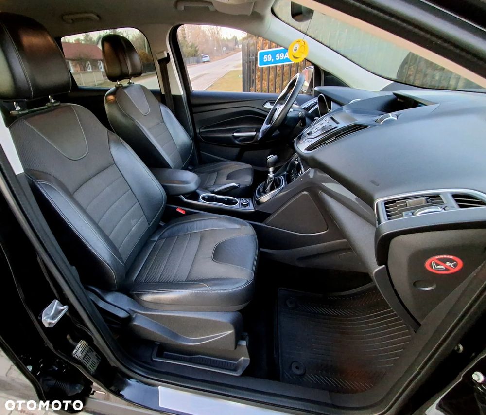 Ford Kuga - 17