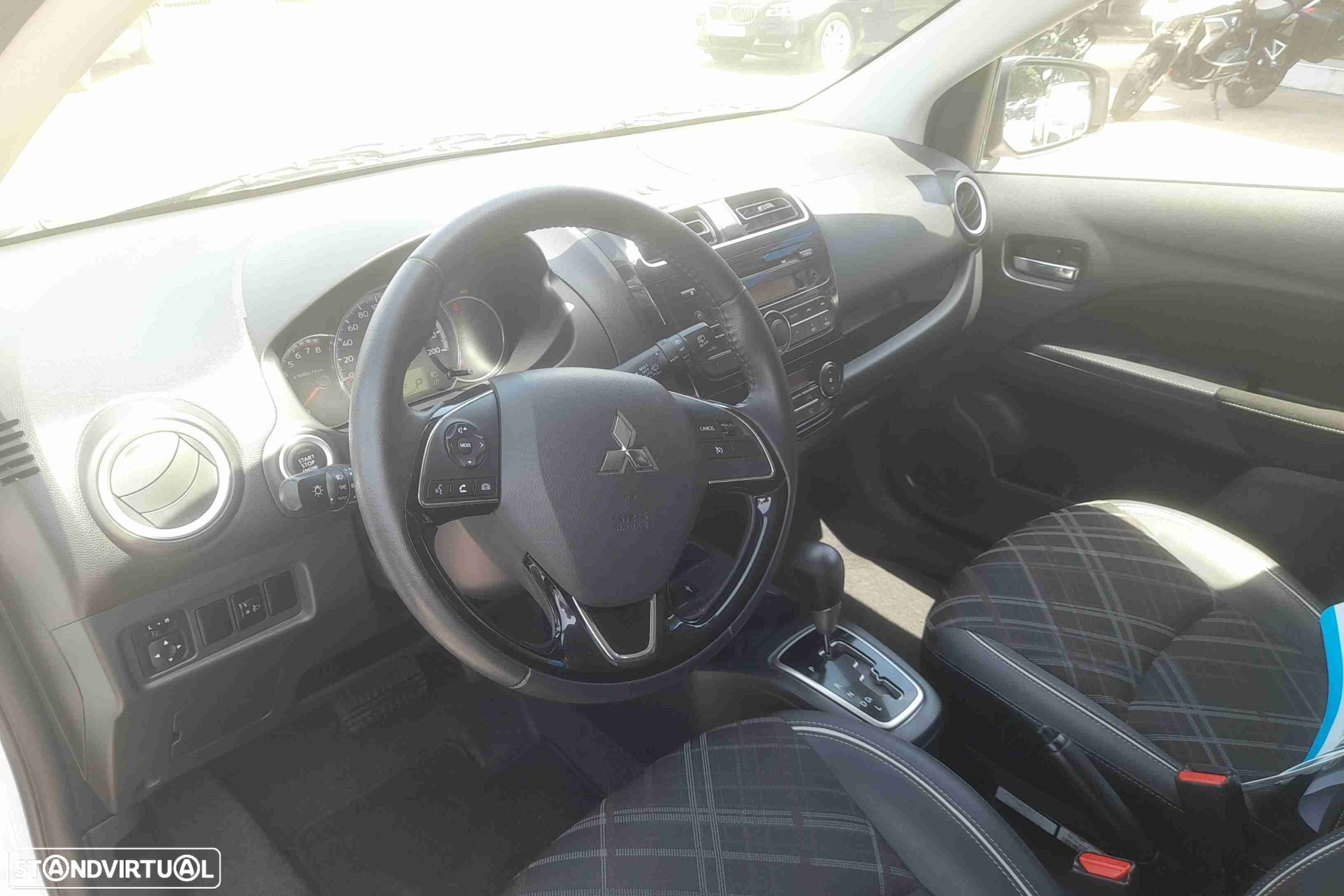 Mitsubishi Space Star 1.2 Intense CVT - 7