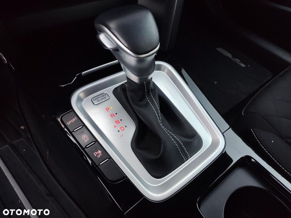 Kia ProCeed 1.5 T-GDI DCT7 OPF GT LINE - 22