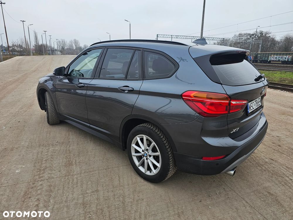 BMW X1 sDrive18i Advantage - 11