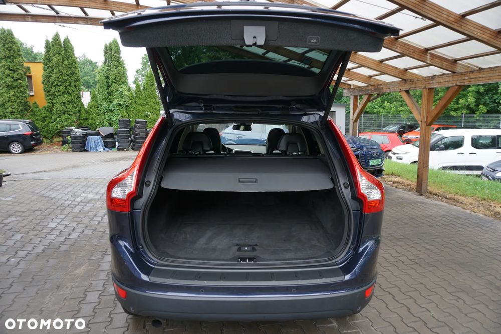 Volvo XC 60 D3 Momentum - 5