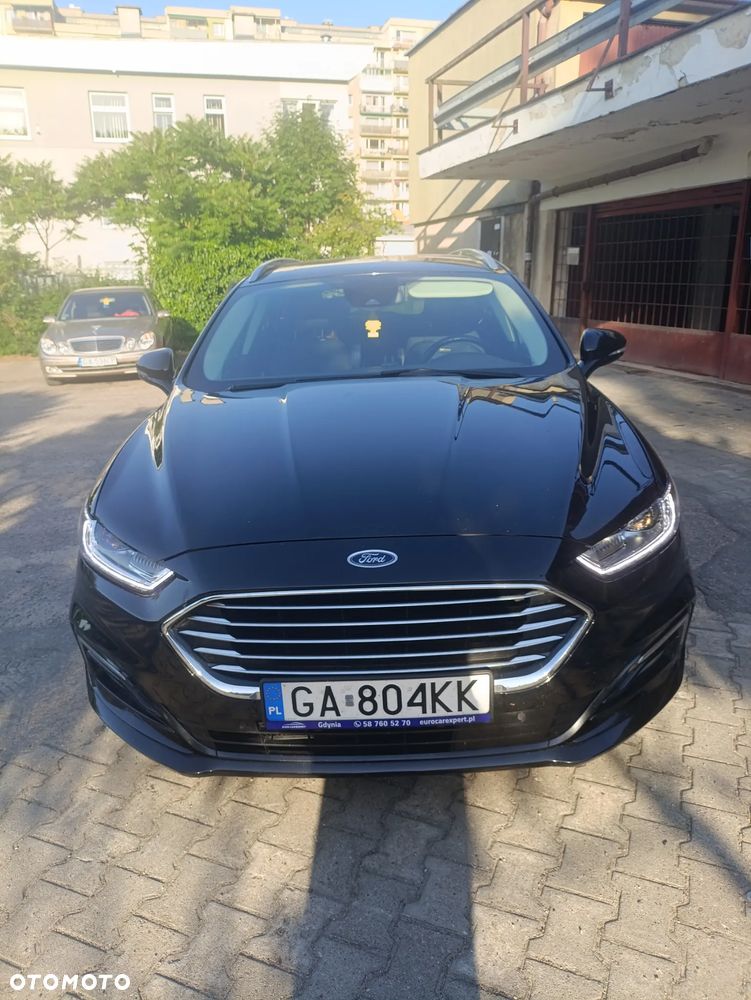 Ford Mondeo 2.0 Hybrid Titanium - 2