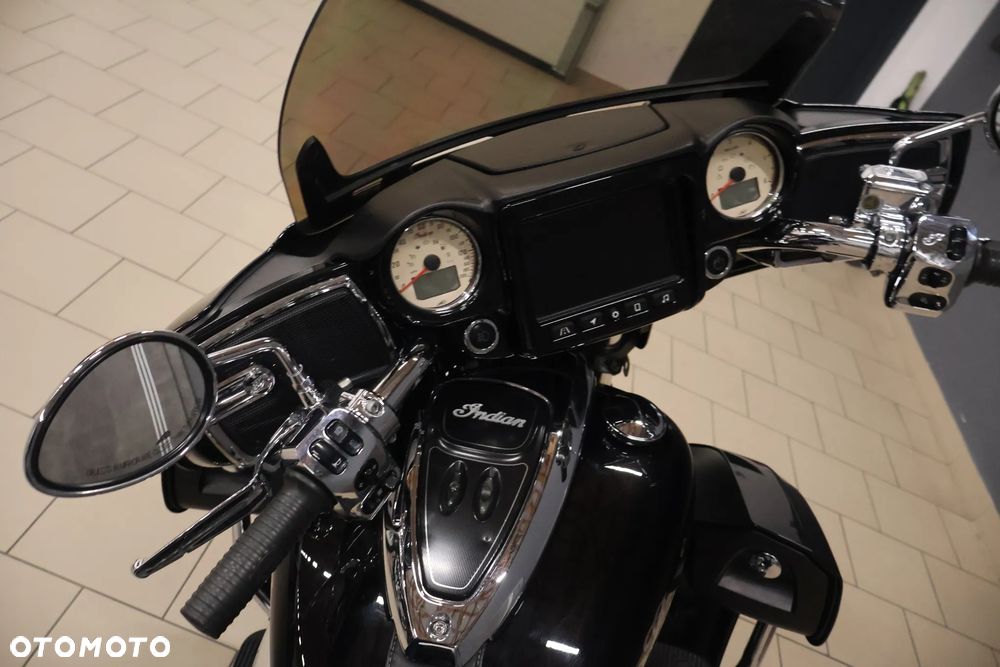 Indian Roadmaster - 25