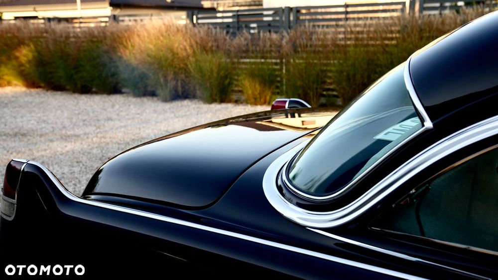 Cadillac Deville - 23
