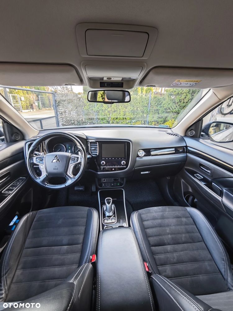Mitsubishi Outlander Instyle - 33