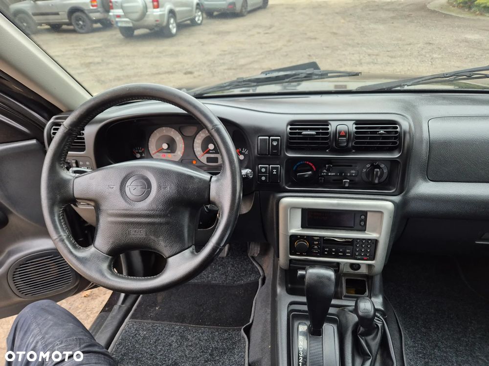 Opel Frontera 3.2 LTD - 20