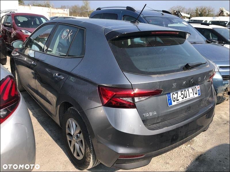 Skoda Fabia - 3