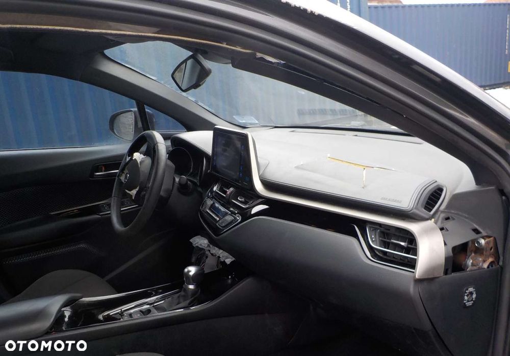 Toyota C-HR - 18