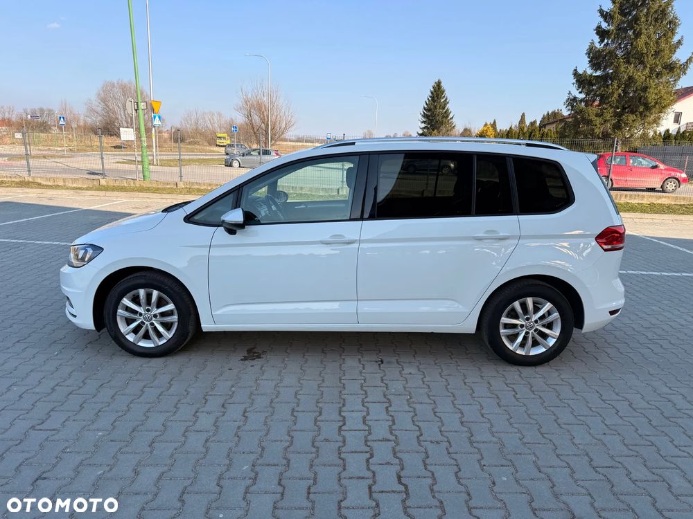 Volkswagen Touran 1.6 TDI SCR (BlueMotion Technology) DSG Trendline - 3