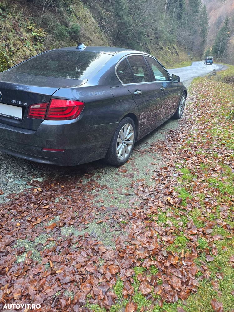 BMW Seria 5 ver-525d-xdrive - 4