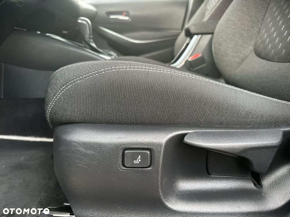 Toyota Corolla 1.8 Hybrid Style - 22