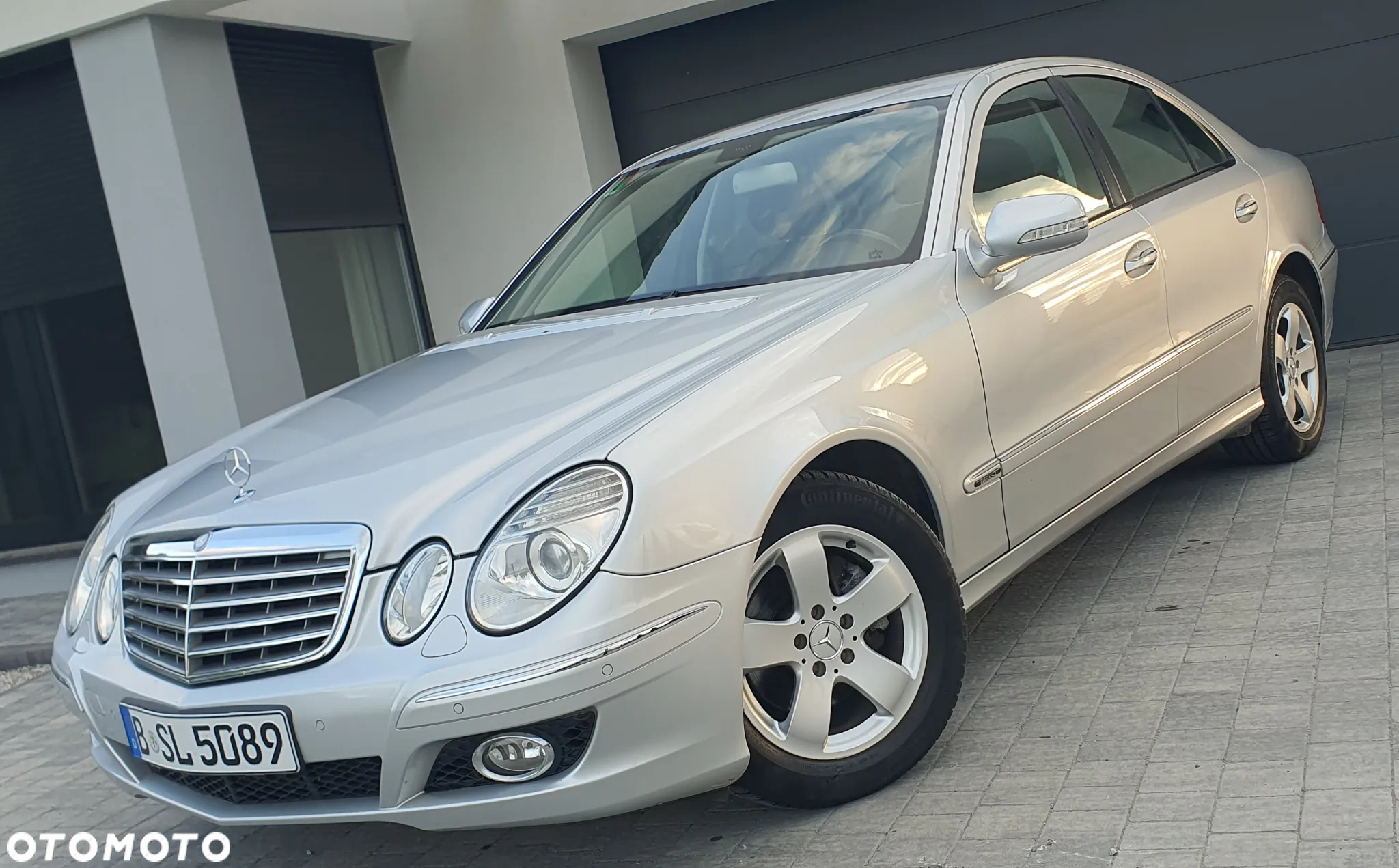 Mercedes-Benz Klasa E - 9