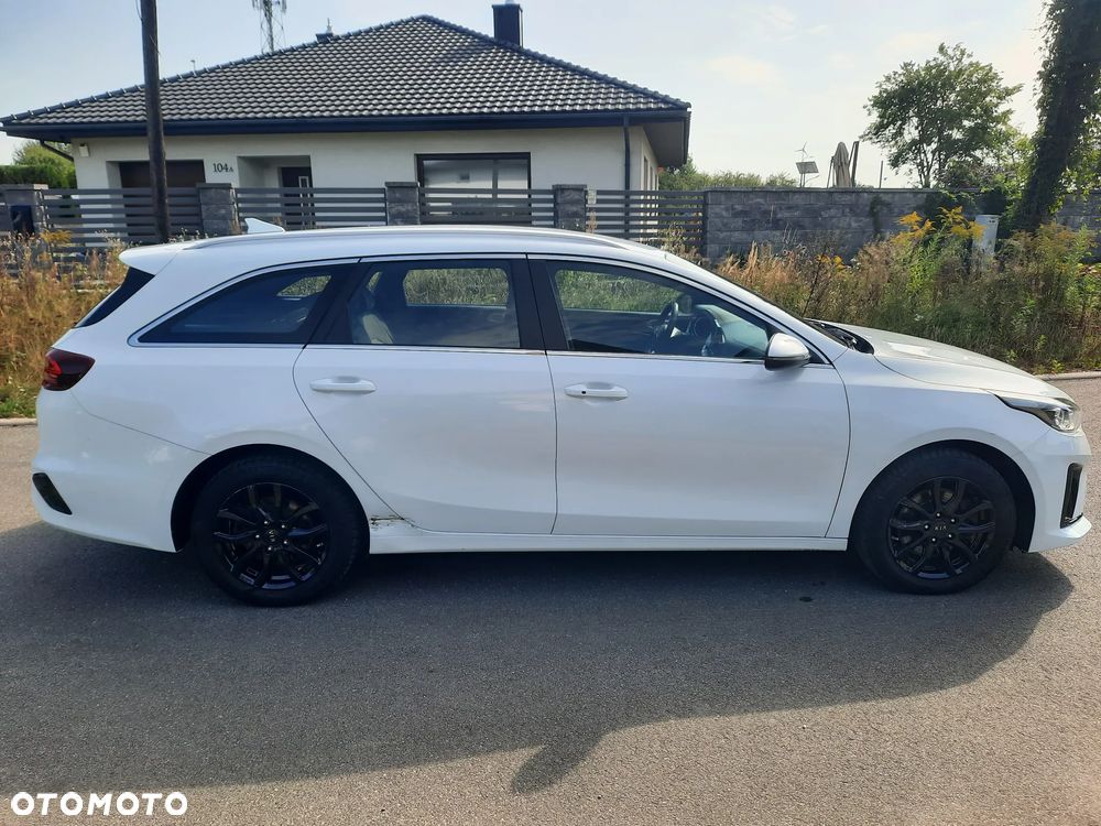 Kia Ceed 1.6 GDI PHEV L Business Line DCT - 8