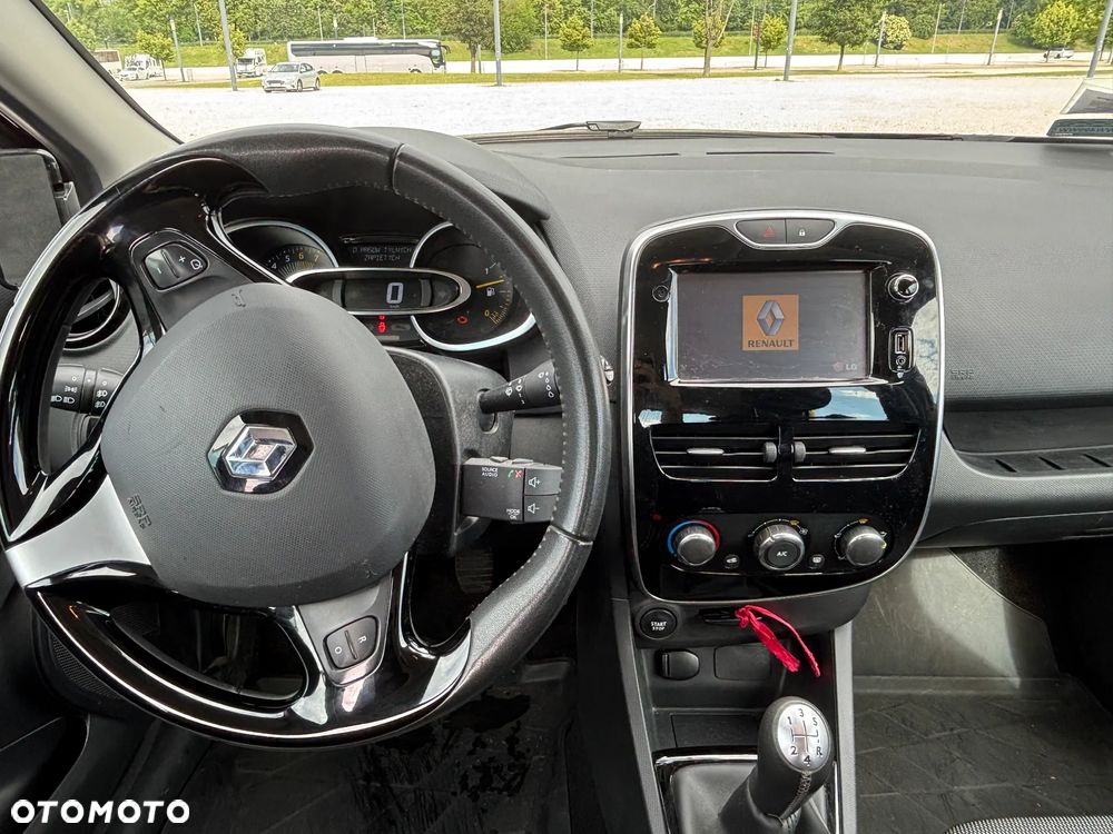 Renault Clio 1.2 16V Life - 14