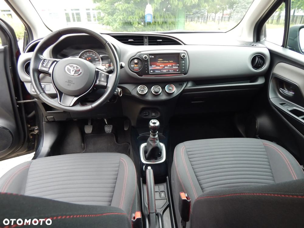 Toyota Yaris 1.33 Premium - 19