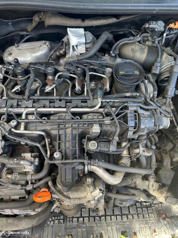 VW Golf Variant 1.6 TDi Confortline - 6