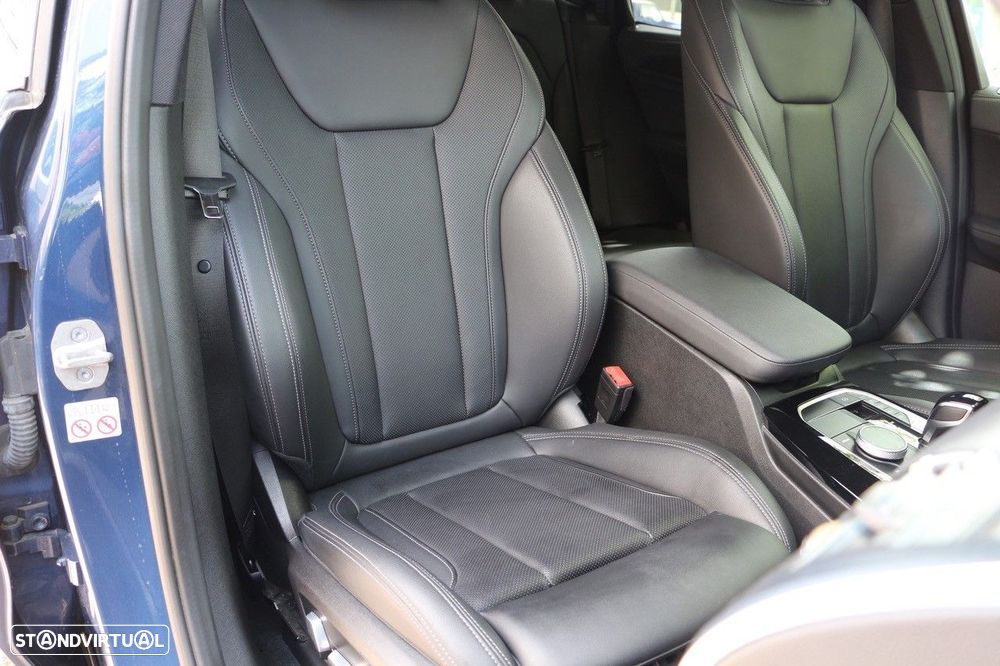 BMW X3 30 e xDrive Pack M Desportivo Pro - 17