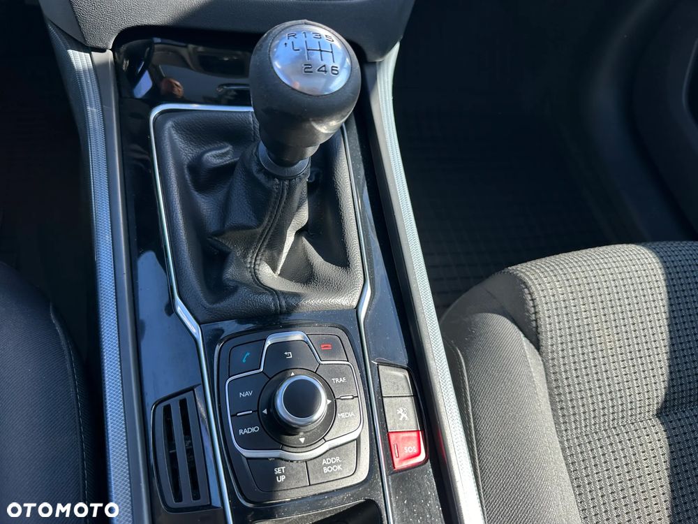 Peugeot 508 HDi FAP 140 Active - 24