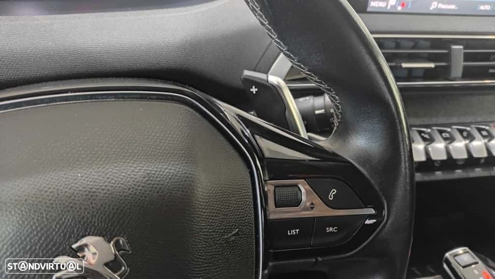 Peugeot 3008 1.2 PureTech Allure EAT8 - 40