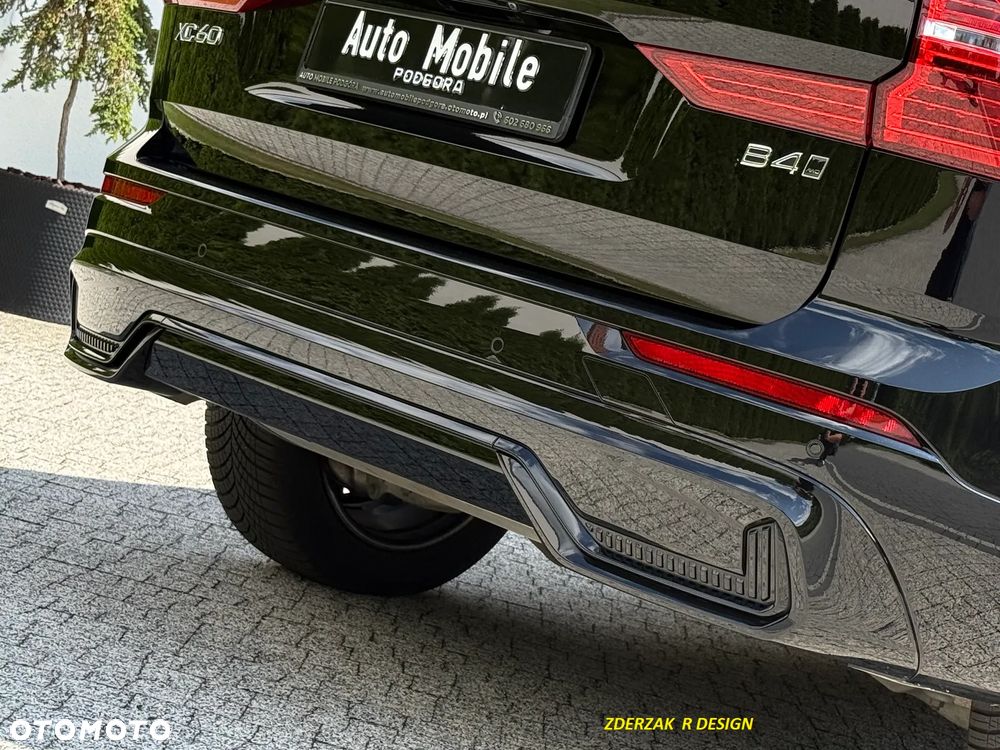 Volvo XC 60 B4 D AWD Plus Dark - 32