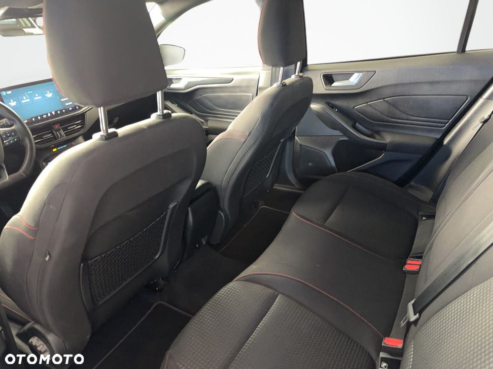 Ford Focus - 13