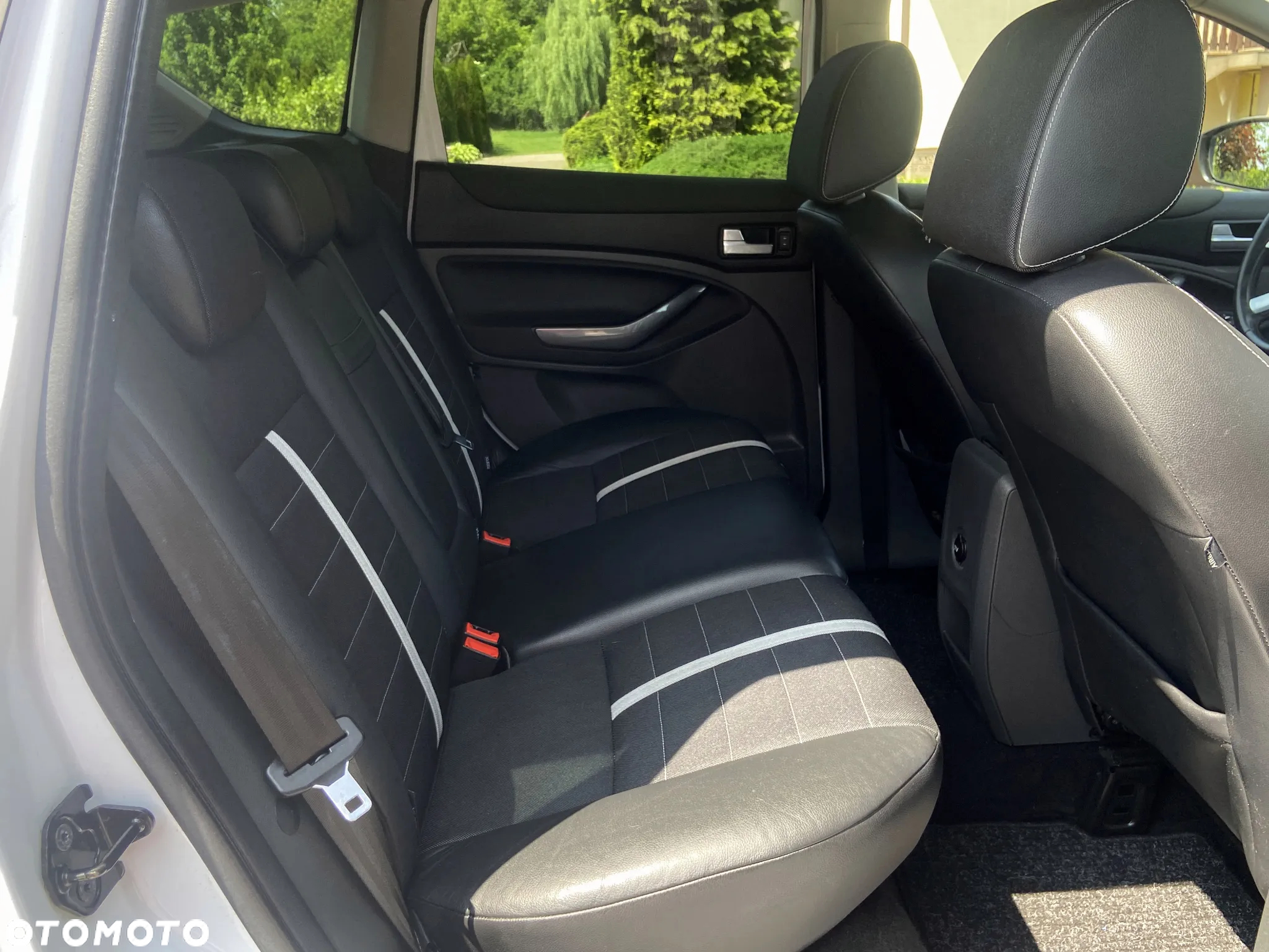 Ford Kuga 2.0 TDCi 4x4 Individual - 8