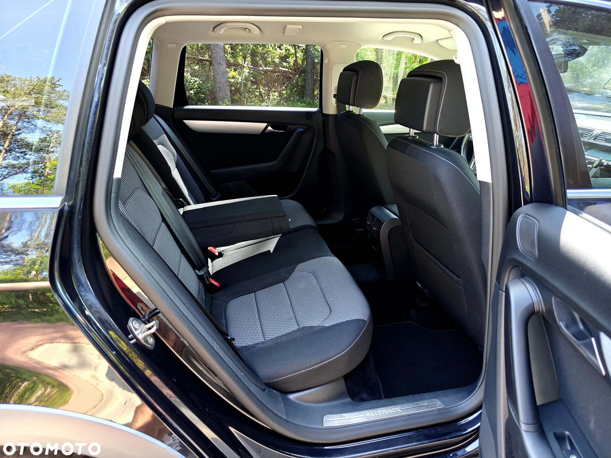 Volkswagen Passat Alltrack 2.0 TDI 4Motion DSG BlueMotion Tec - 16