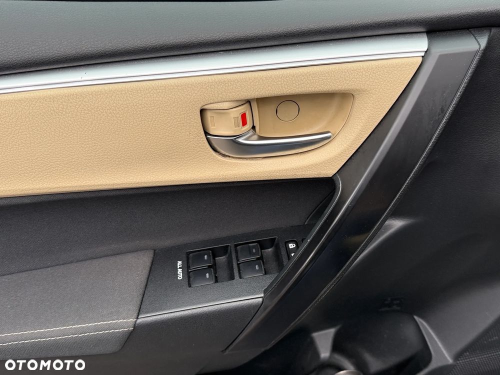 Toyota Corolla 1.6 Premium MS EU6 - 16