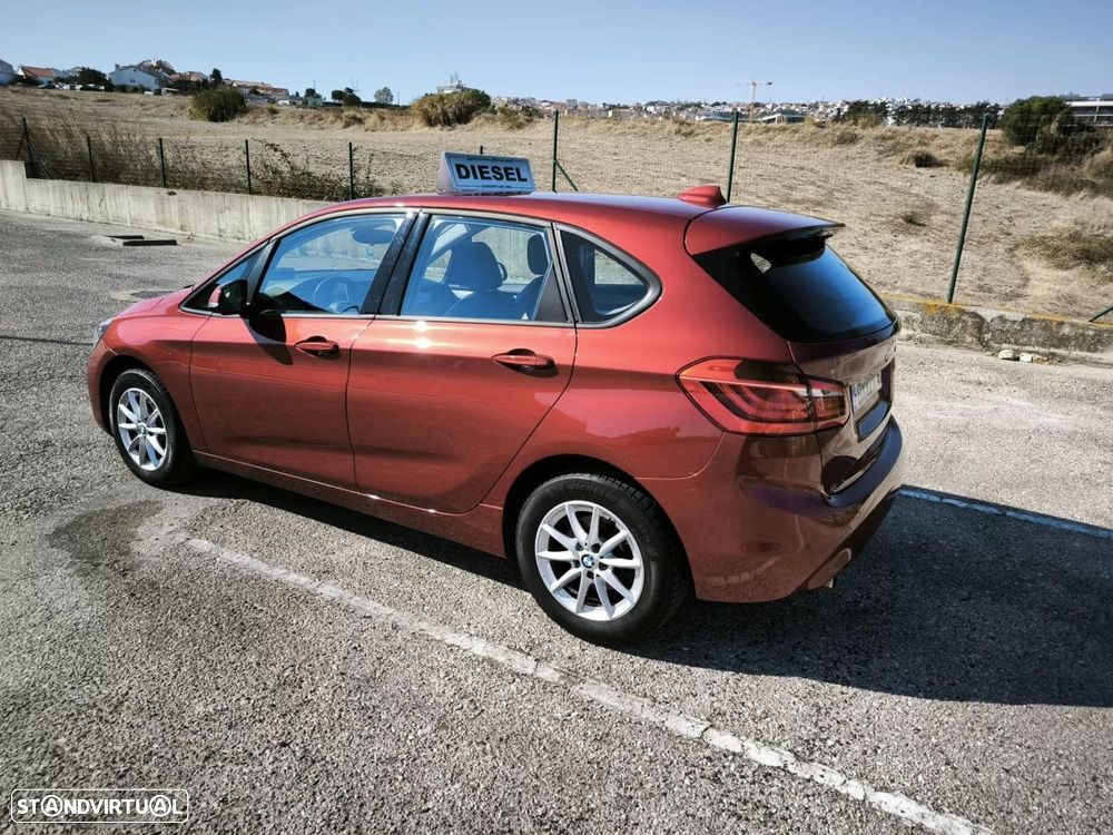 BMW 216 Active Tourer d Line Luxury - 16