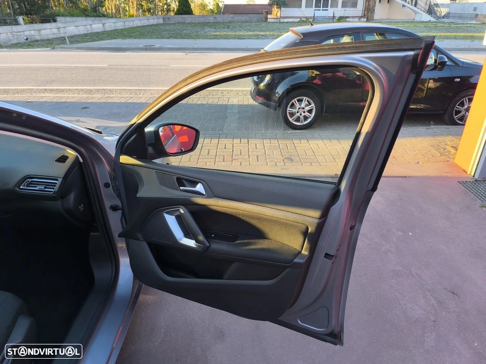 Peugeot 308 1.6 e-HDi Active - 24