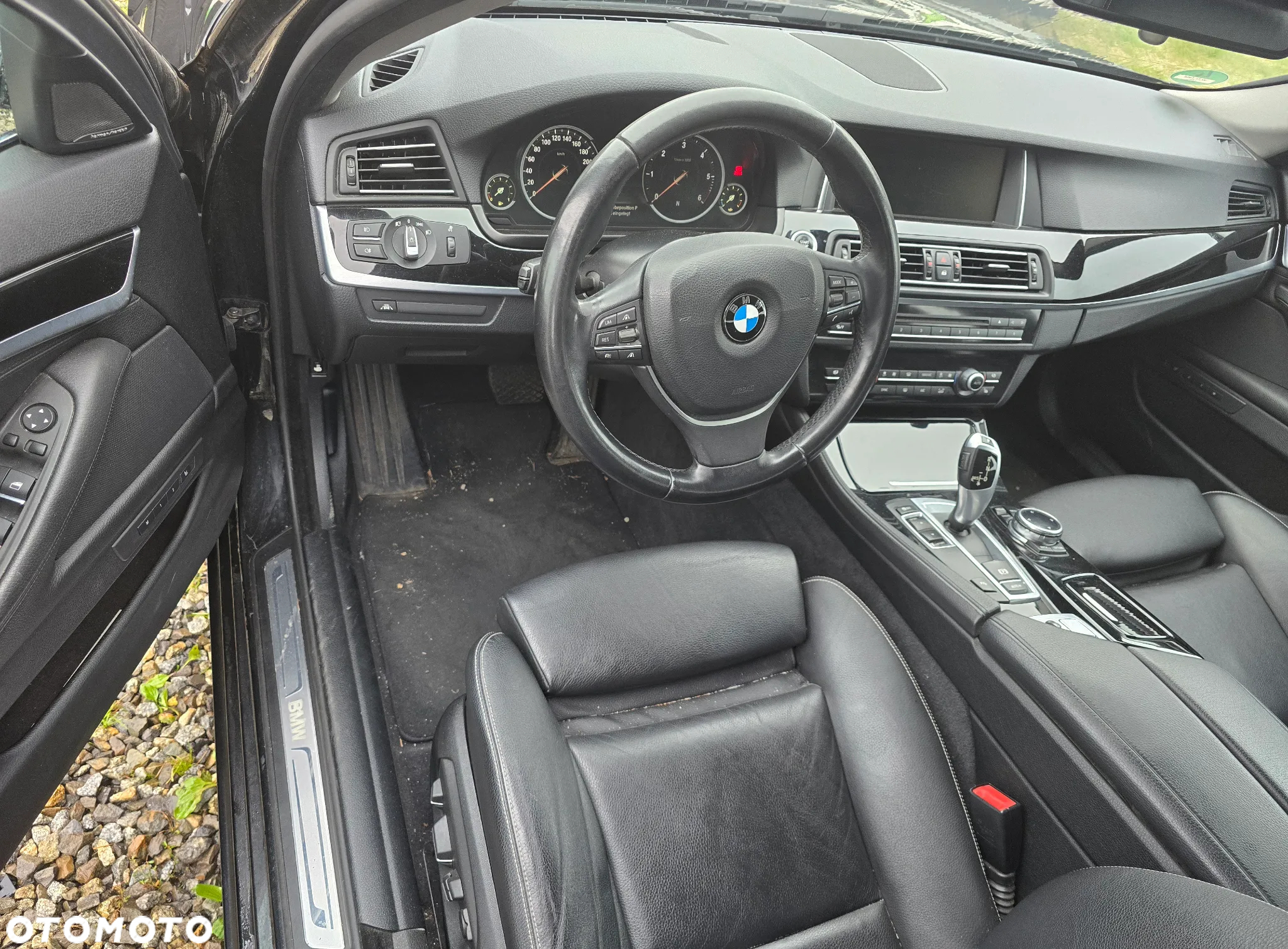 BMW Seria 5 530d Touring Luxury Line - 9