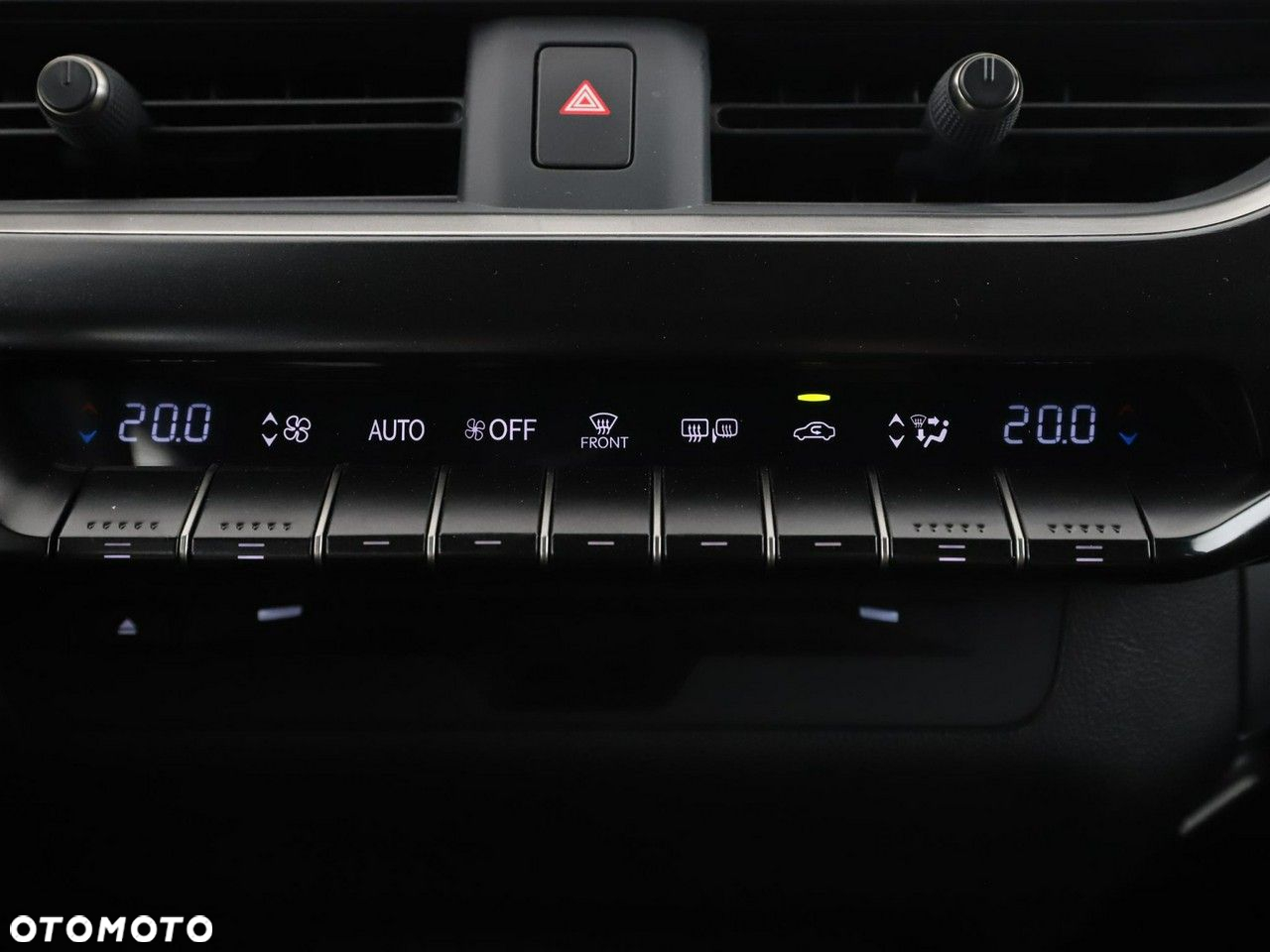 Lexus UX 250h Elegance 2WD - 27