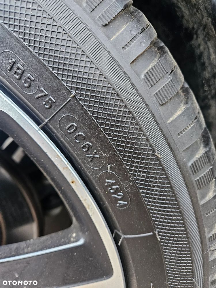 Peugeot 2008 1.5 BlueHDi GT Line S&S - 30