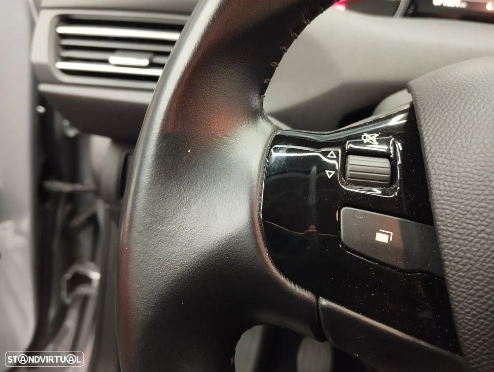 Peugeot 308 SW 1.5 BlueHDi Style - 19