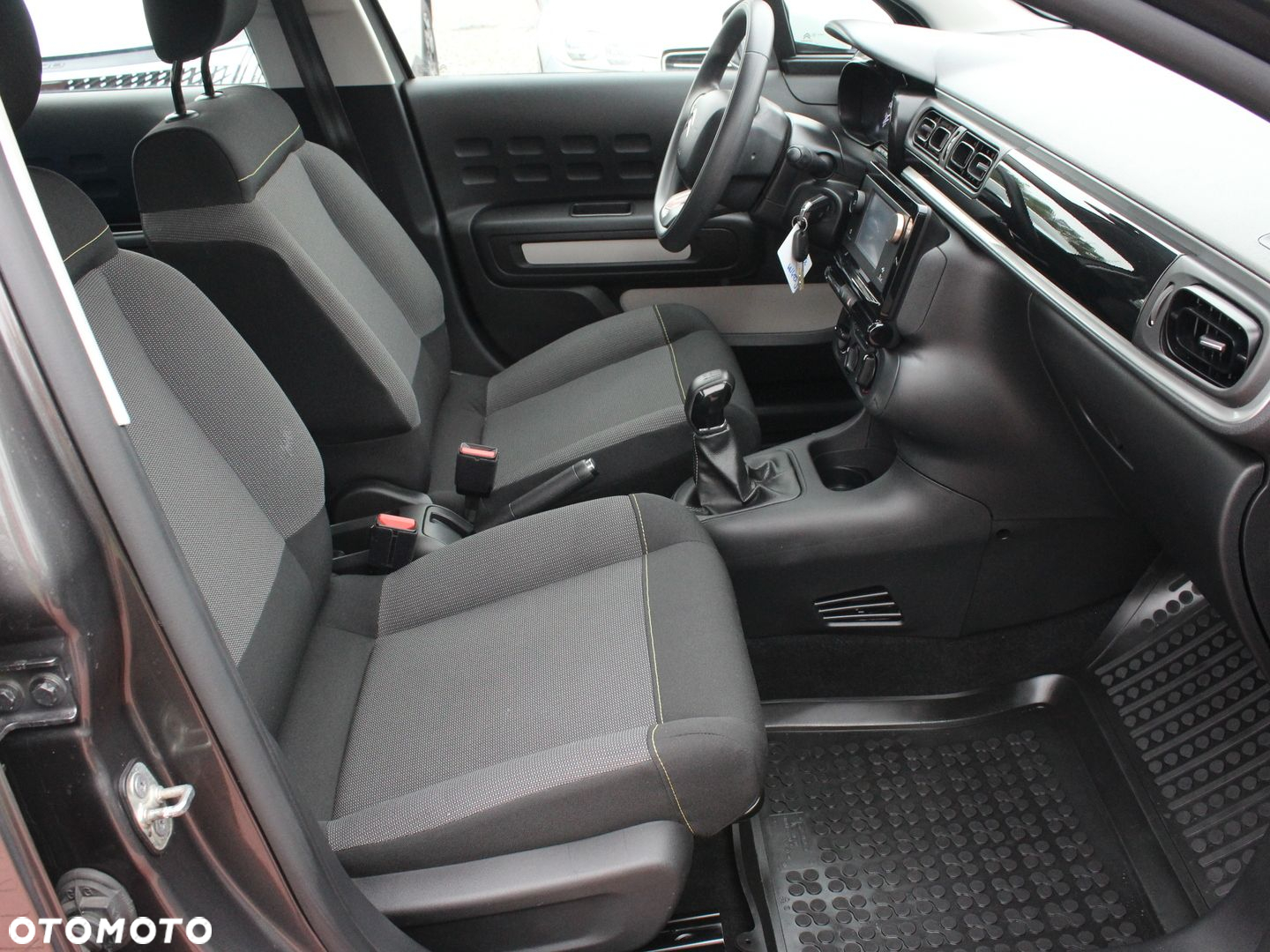 Citroën C3 1.2 PureTech Plus - 9