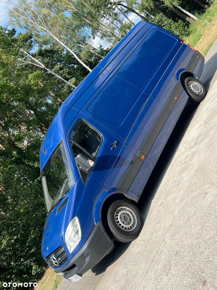 Mercedes-Benz Sprinter - 8