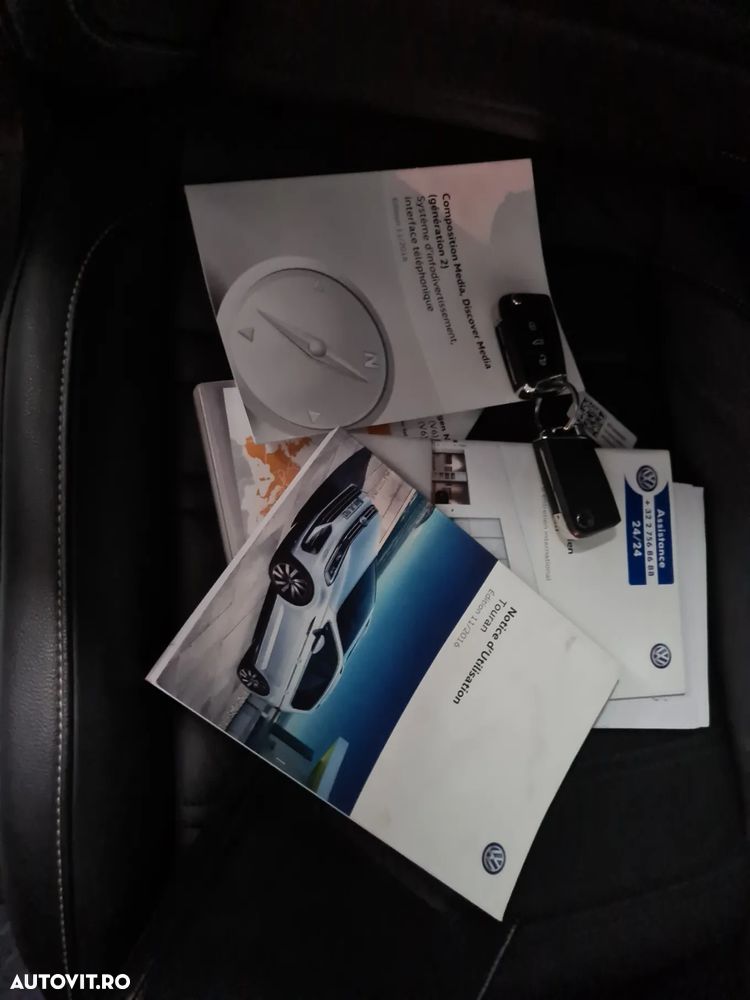 Volkswagen Touran - 34