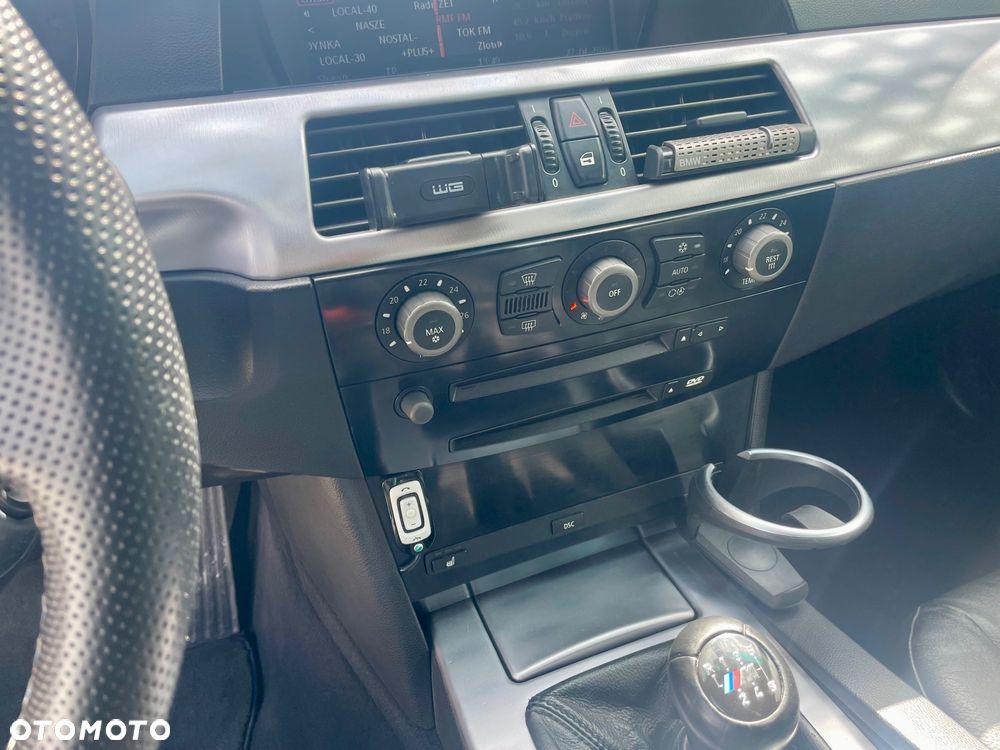 BMW Seria 5 525i - 34