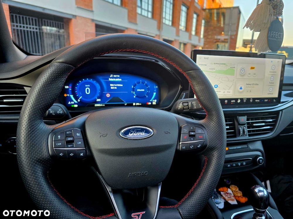 Ford Focus 2.3 EcoBoost ST X - 13