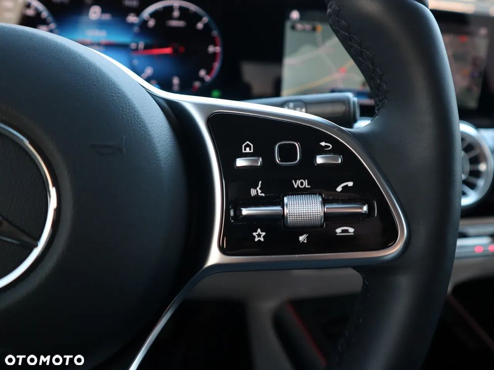 Mercedes-Benz GLA 200 d 4-Matic Progressive 8G-DCT - 24