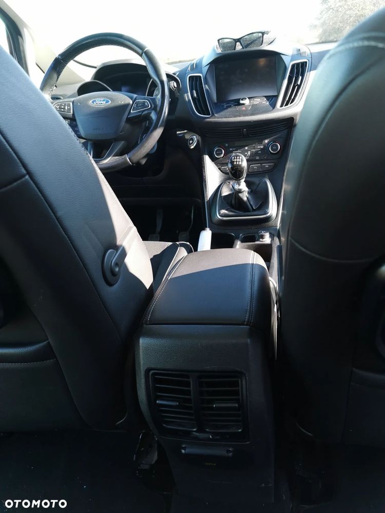 Ford C-MAX 2.0 TDCi Start-Stop-System Titanium - 13