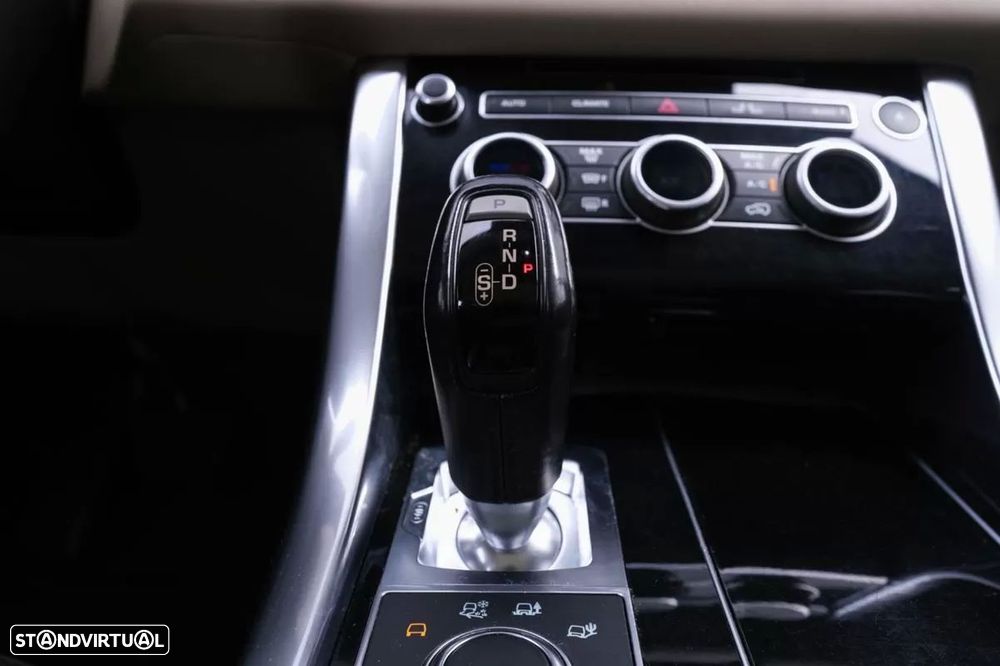 Land Rover Range Rover Sport 3.0 TDV6 HSE Dynamic - 28
